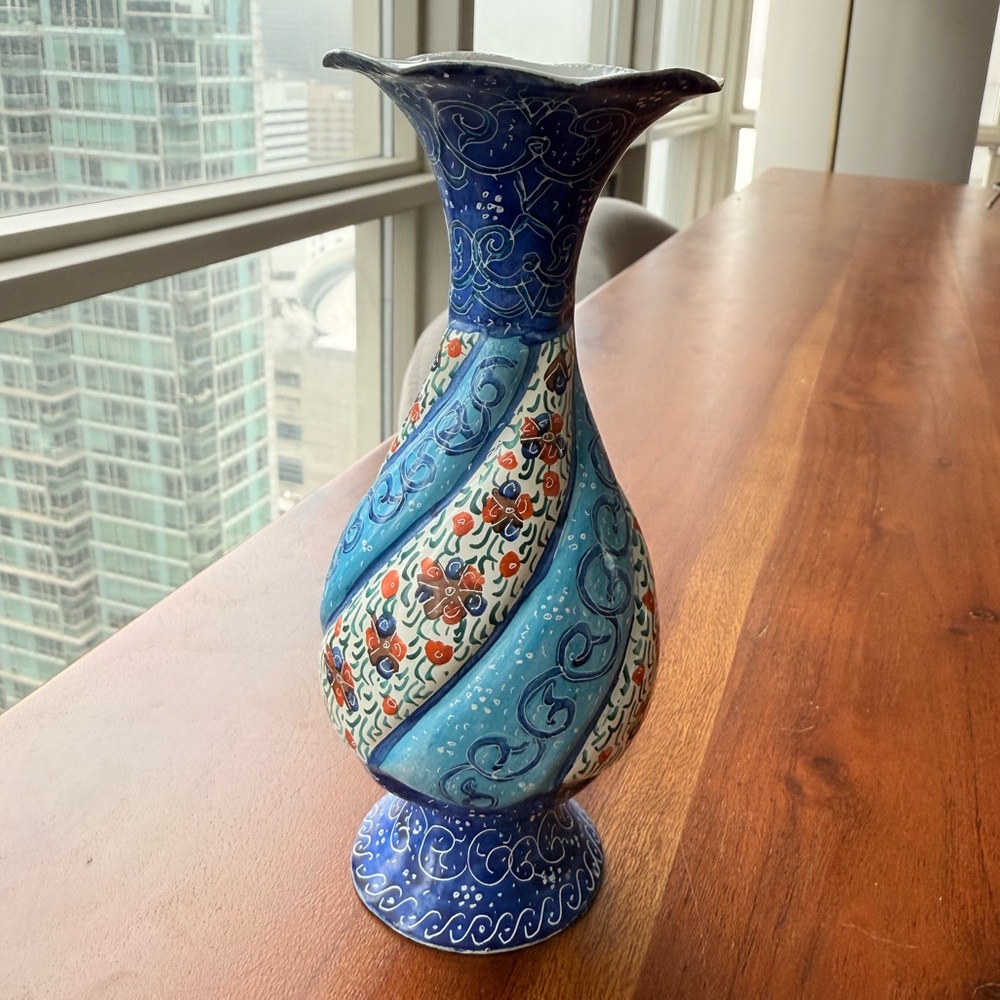 Handcrafted Blue and White Small Swirl Vase